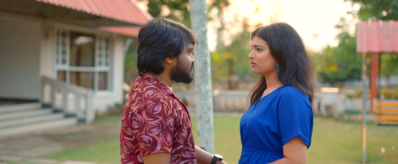 Gadhi 2025 WebRip [Telugu] 480p 720p ESub Screenshot