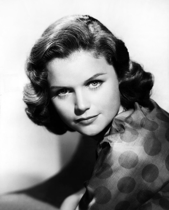 Lee_Remick_d95