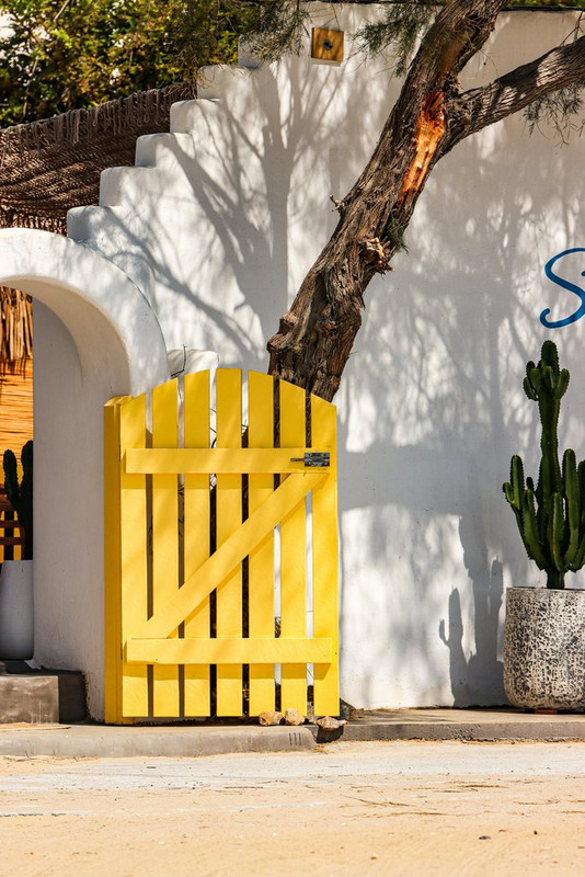 yellow-gate.jpg