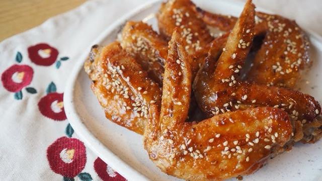 Alita De Pollo Con Sésamo (2pcs)