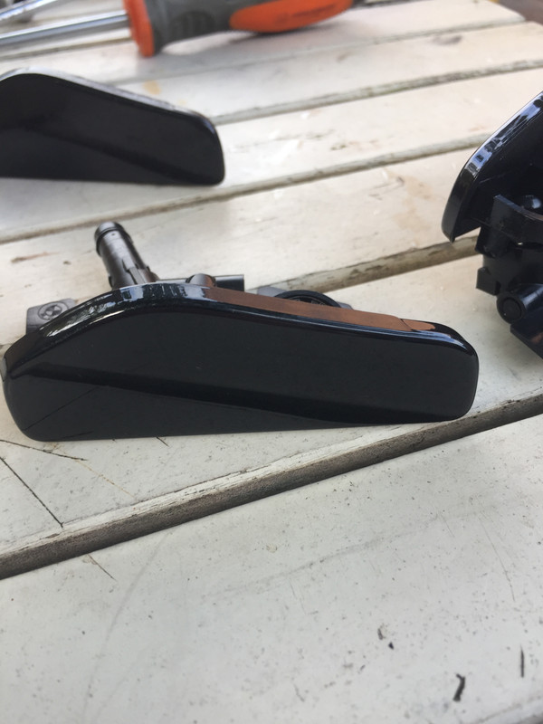 6E79FCFC-C041-4067-AEF9-E14665980321