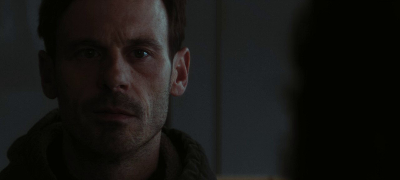 Blood-for-Dust-2024-AMZN-WEB-DL-Hindi-English-720p-AVC-DDP-2-0-ESub-mkv-0005