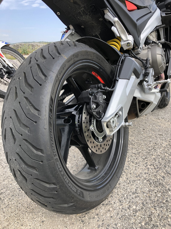 F9936CCB-A7DA-4382-A76E-48B0645C10B1