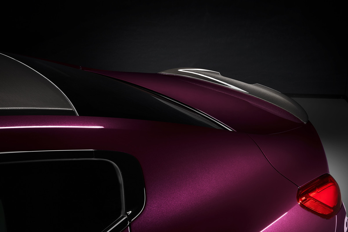 P90369125_highRes_the-new-bmw-m8-gran-