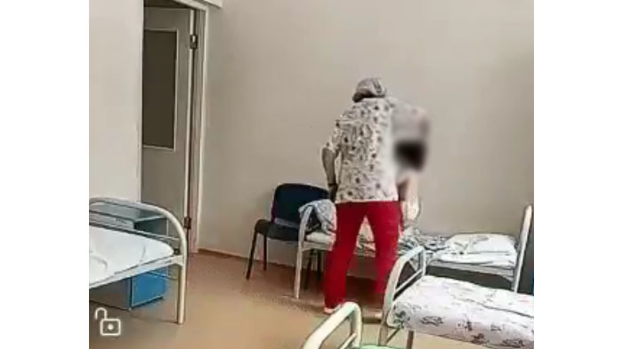 Perawat Keji Tak Punya Hati, Jambak Rambut & Lempar Anak ...
