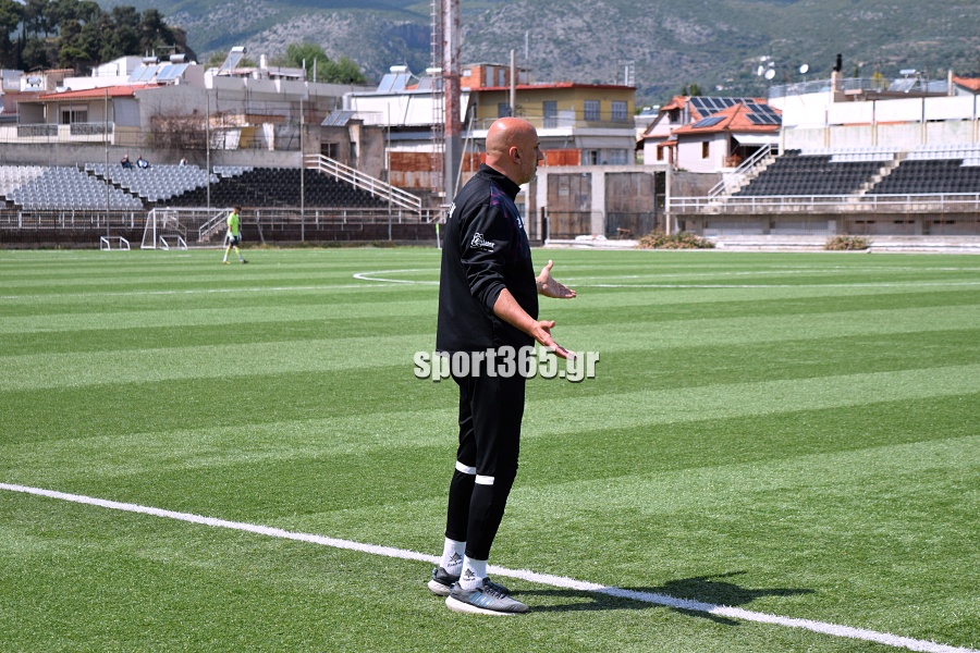 , &Pi;&alpha;&nu;&theta;&omicron;&upsilon;&rho;&iota;&alpha;&kappa;ό&sigmaf;- &Pi;&alpha;&lambda;&lambda;&eta;&xi;&omicron;&upsilon;&rho;&iota;&alpha;&kappa;ό&sigmaf; 3-0: &Mu;&epsilon; &tau;&omicron; &delta;&epsilon;&xi;ί &sigma;&tau;&alpha; &mu;&pi;&alpha;&rho;ά&zeta; &mu;&epsilon; &chi;&alpha;&tau; &tau;&rho;&iota;&kappa; &tau;&omicron;&upsilon; &Alpha;&gamma;&gamma;&epsilon;&lambda;ή (&phi;&omega;&tau;&omicron;&gamma;&rho;&alpha;&phi;ί&epsilon;&sigmaf;)