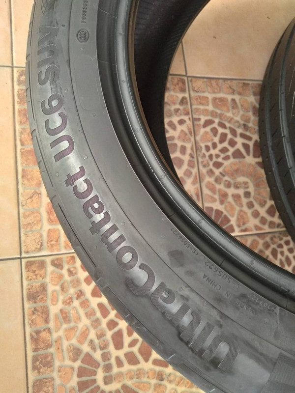 EFF24272-5442-457B-9CD3-BF2EB260A590