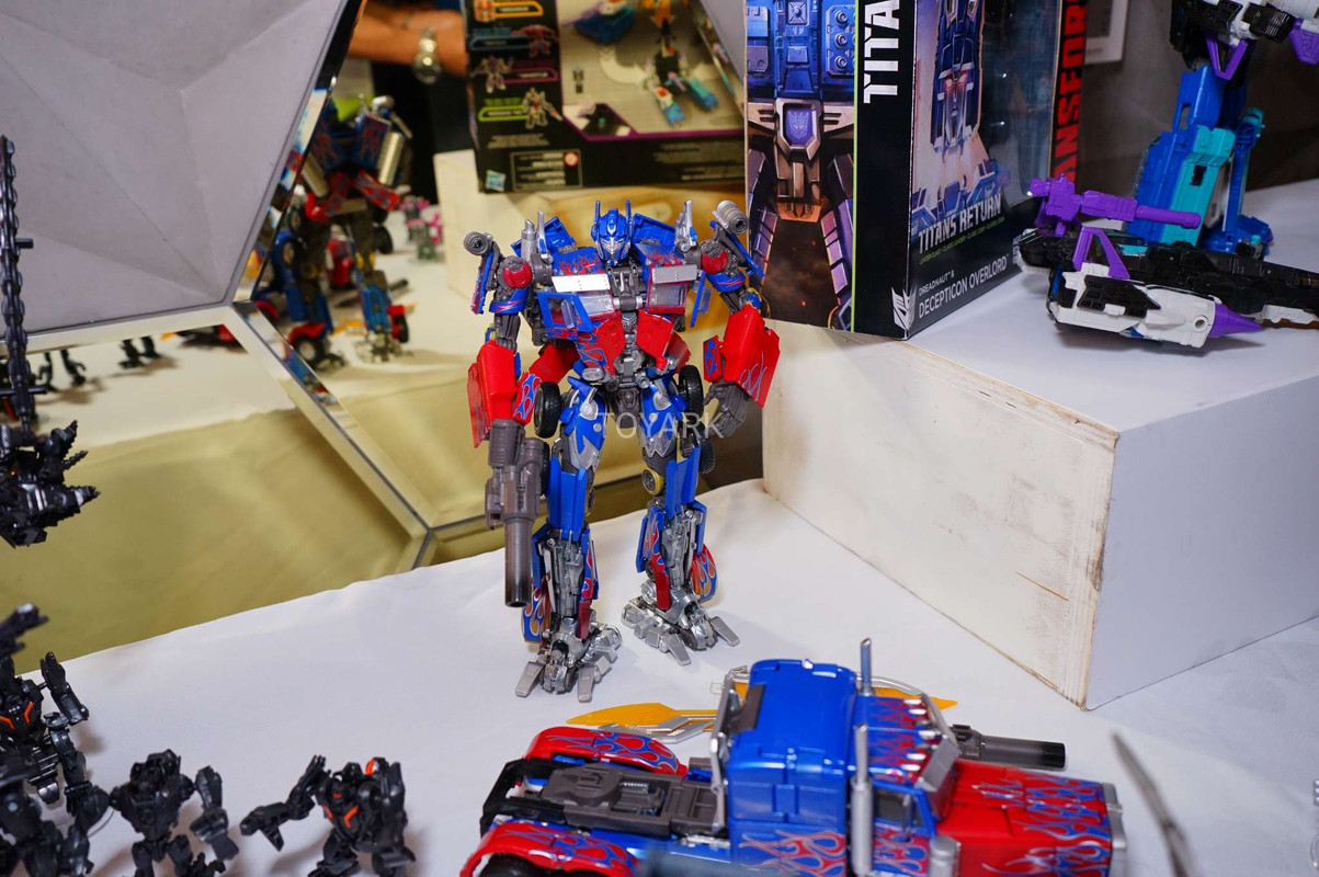 SDCC-2017-Hasbro-Transformers-Thurs-055