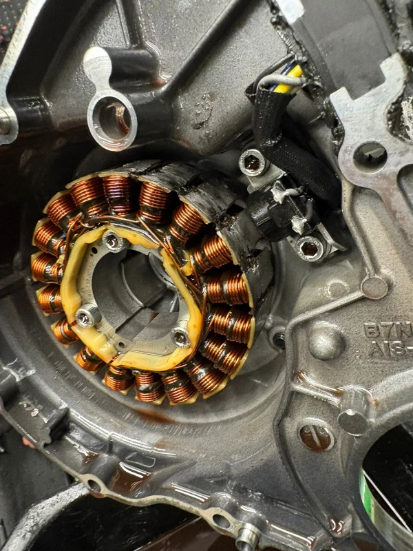 yamaha mt09sp gen4 stator destroyed and yamaha v0 zah05gl25j4h1