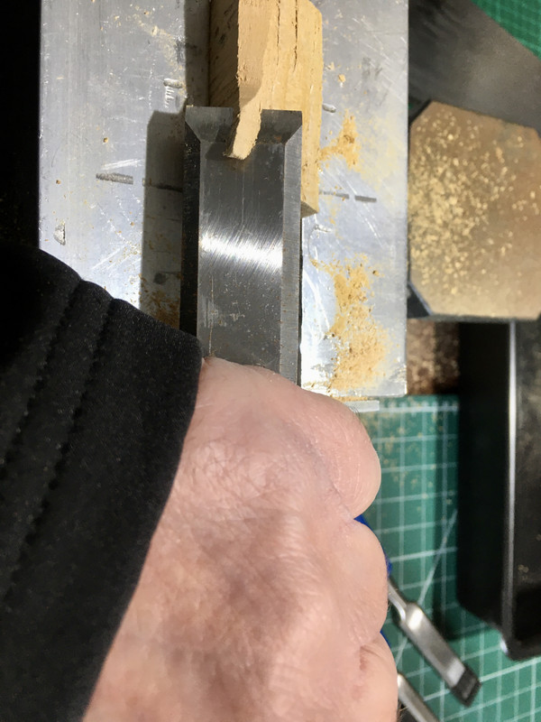 52577AEA-FB02-4EB4-BBCF-D4508EFAF61E