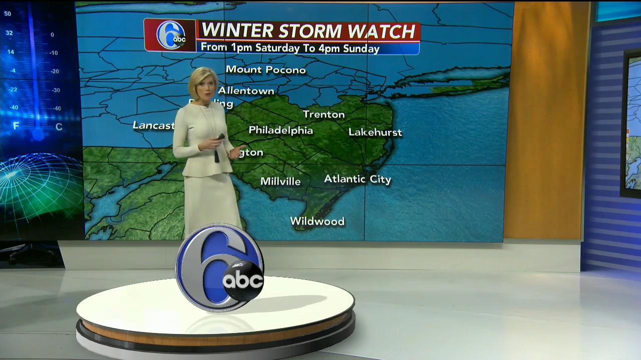 17 January - 23.00.00 - Eyewitness News at 6. Local news, sports