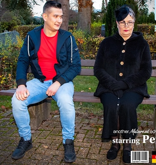 Alex Q. (30), Petra (EU) (61) - Granny Petra takes home a young stranger for steamy hot sex! 1080p