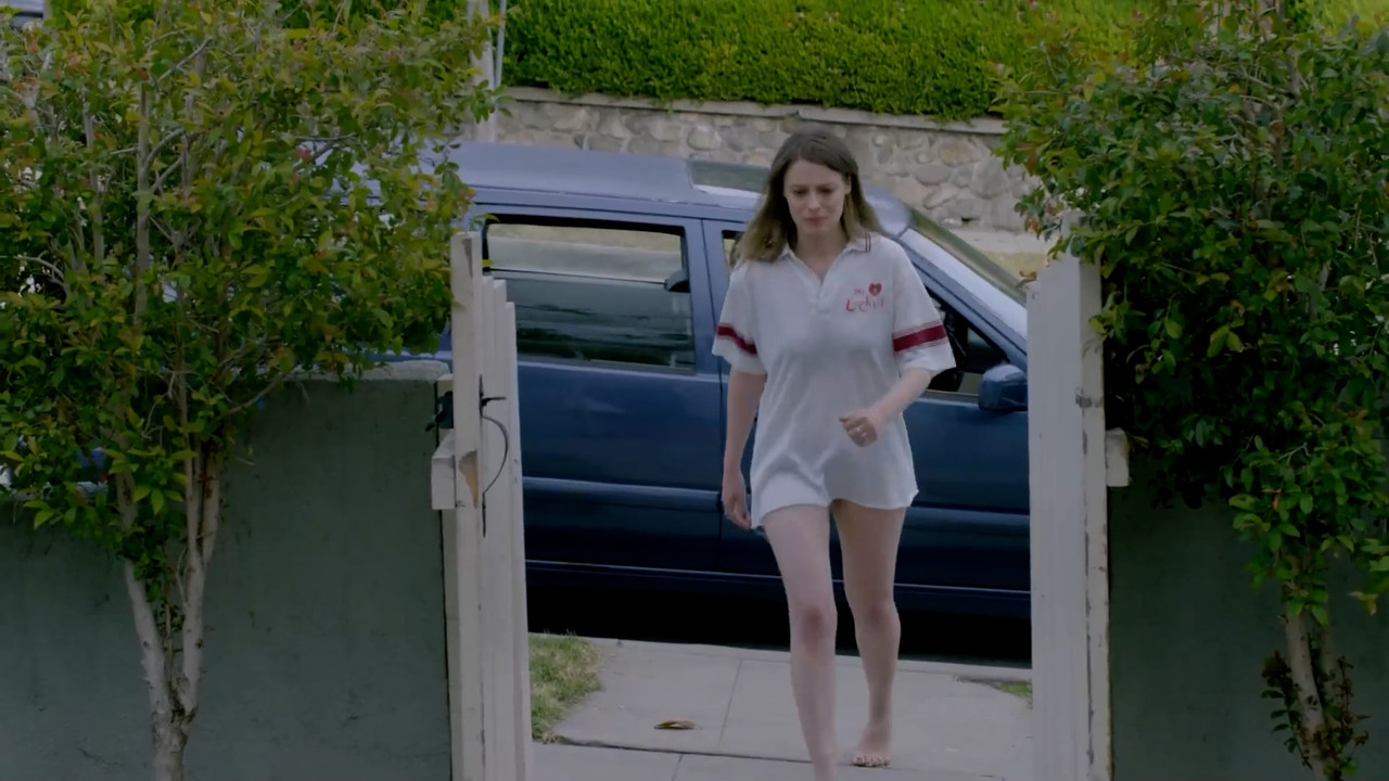 Love.S01_compilation.00_01_37_00.Still005