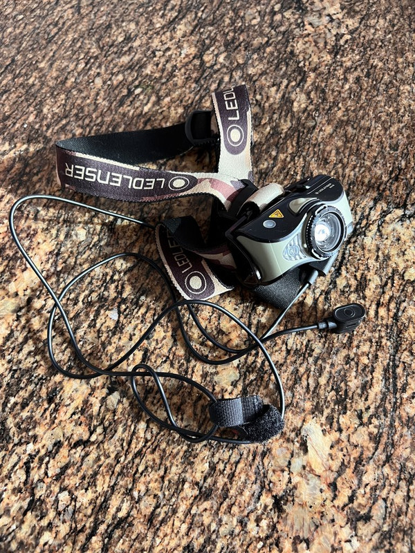 8ADD8A49-6B1D-4A54-B4F0-29BB2B005587