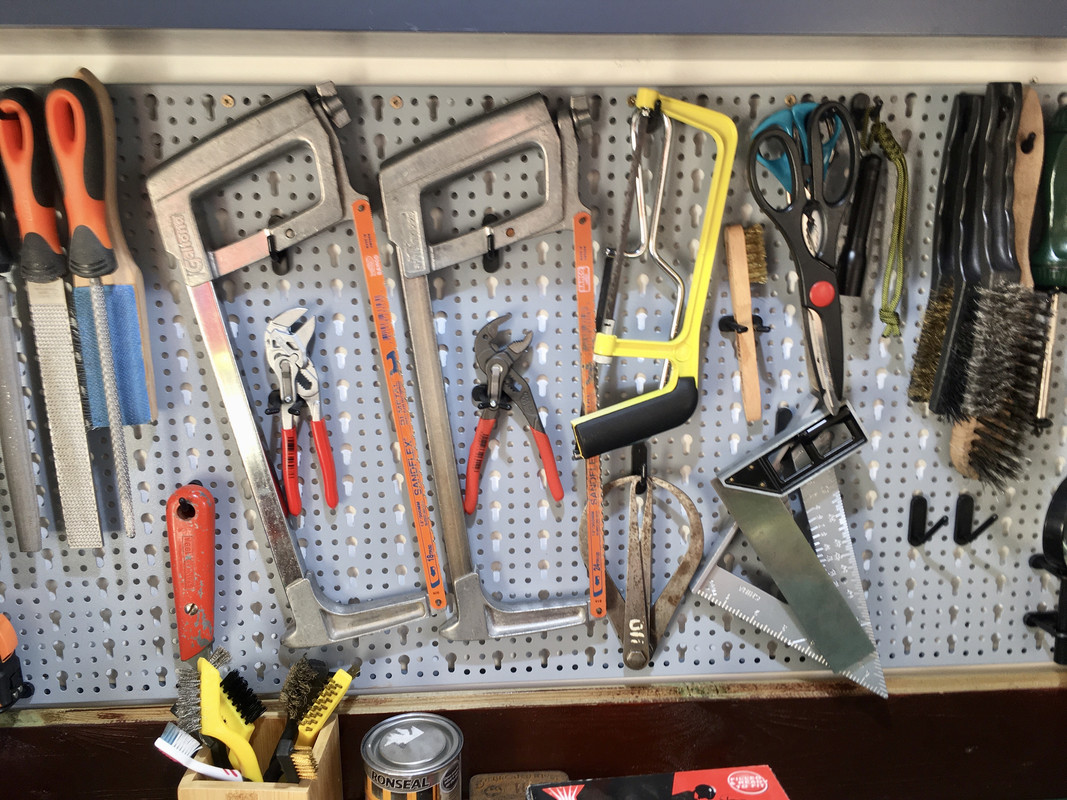 1FAD2128-4D98-4D2C-A1C9-32EBE9AF0715