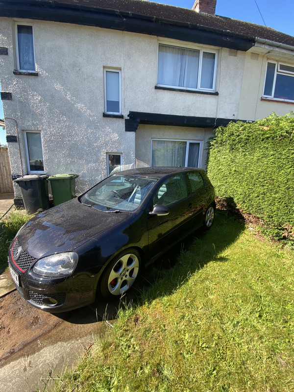 15B5FF84-4A5B-44D3-ADC6-84FE7E346880