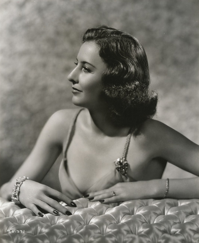 barbara_stanwyck_b93