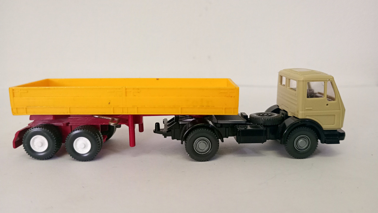 Mach (3505)