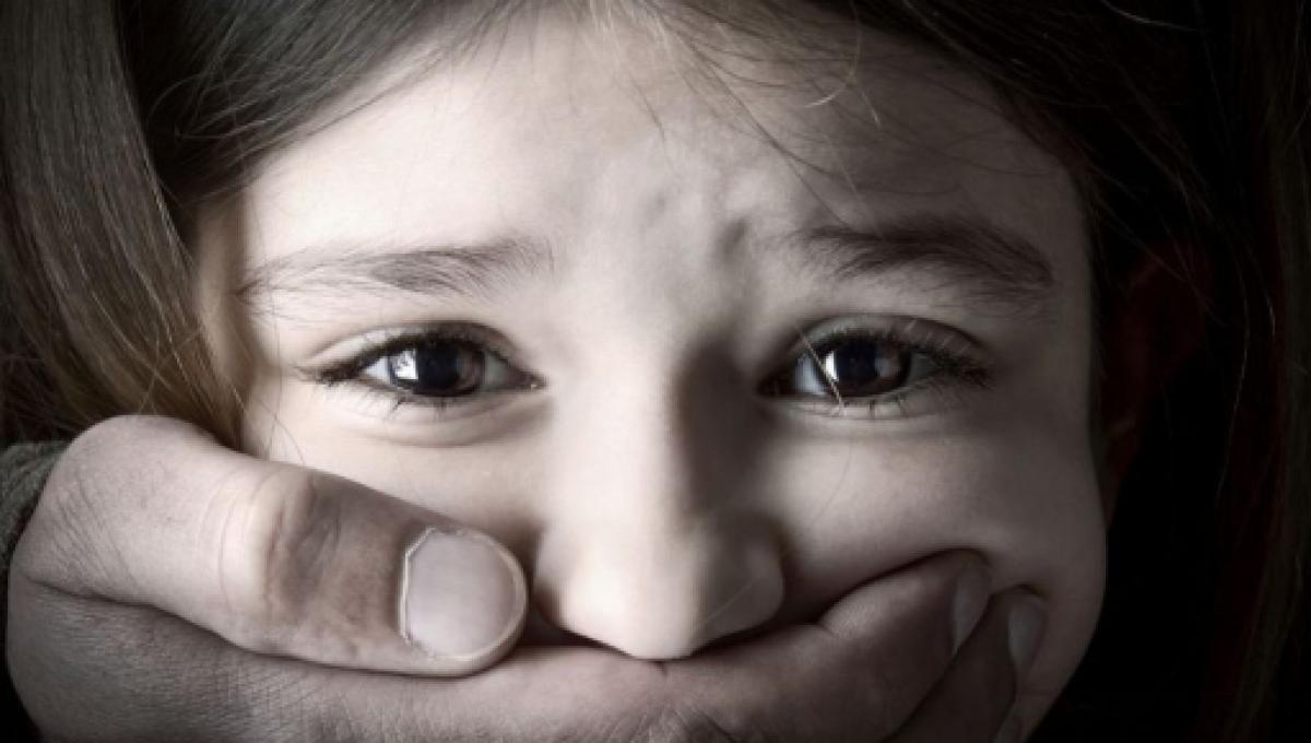 Pastor que abusó sexualmente de una niña es encarcelado en Puebla