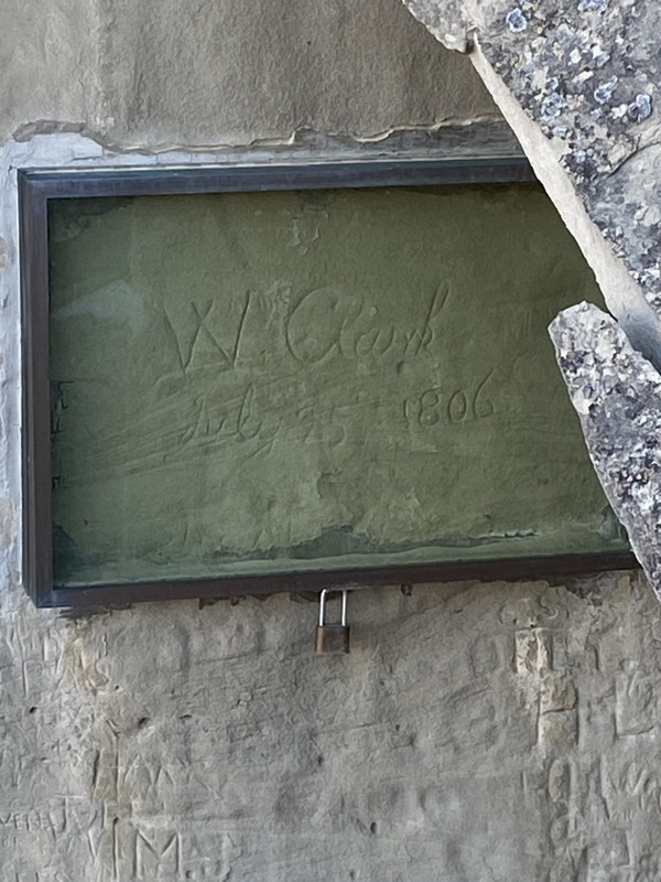 60E239C6-A711-4263-984A-560C8CAB6087