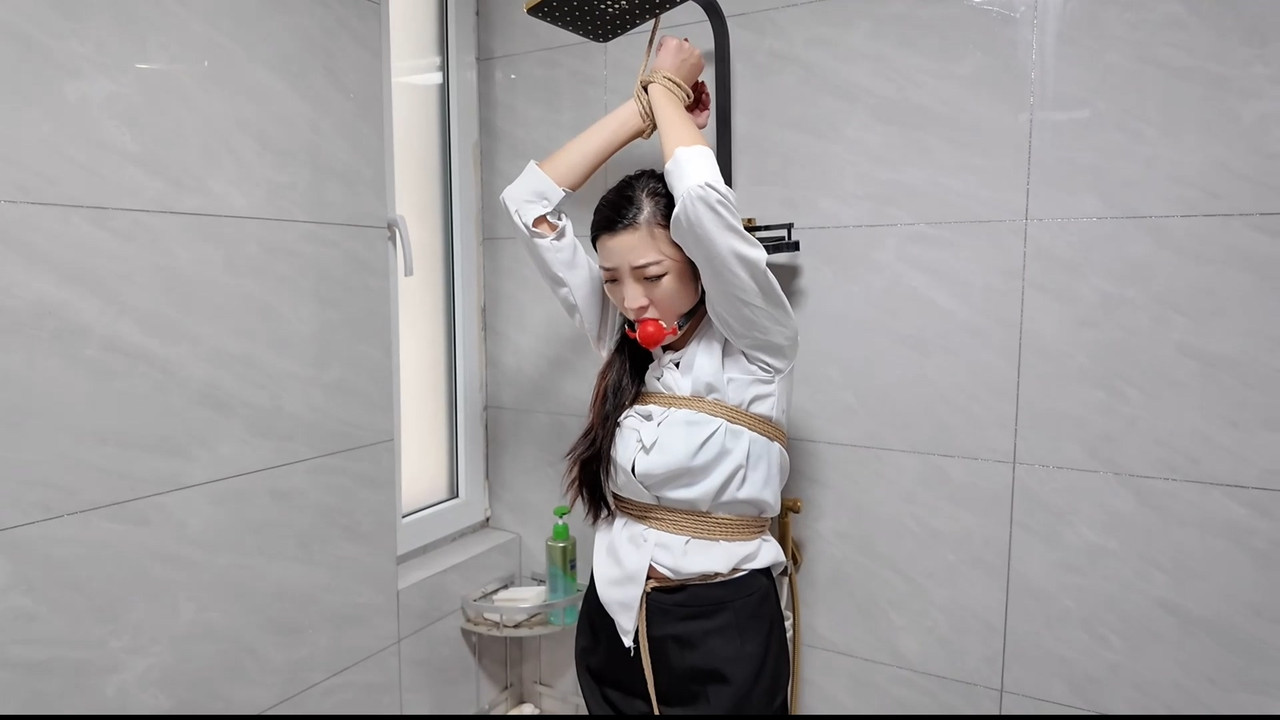 李大侠 美女老师的捆绑与调教.mp4_20250810_185331.540