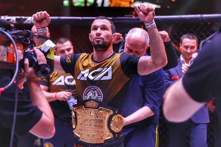 Едуард Вартанян преговаря с UFC