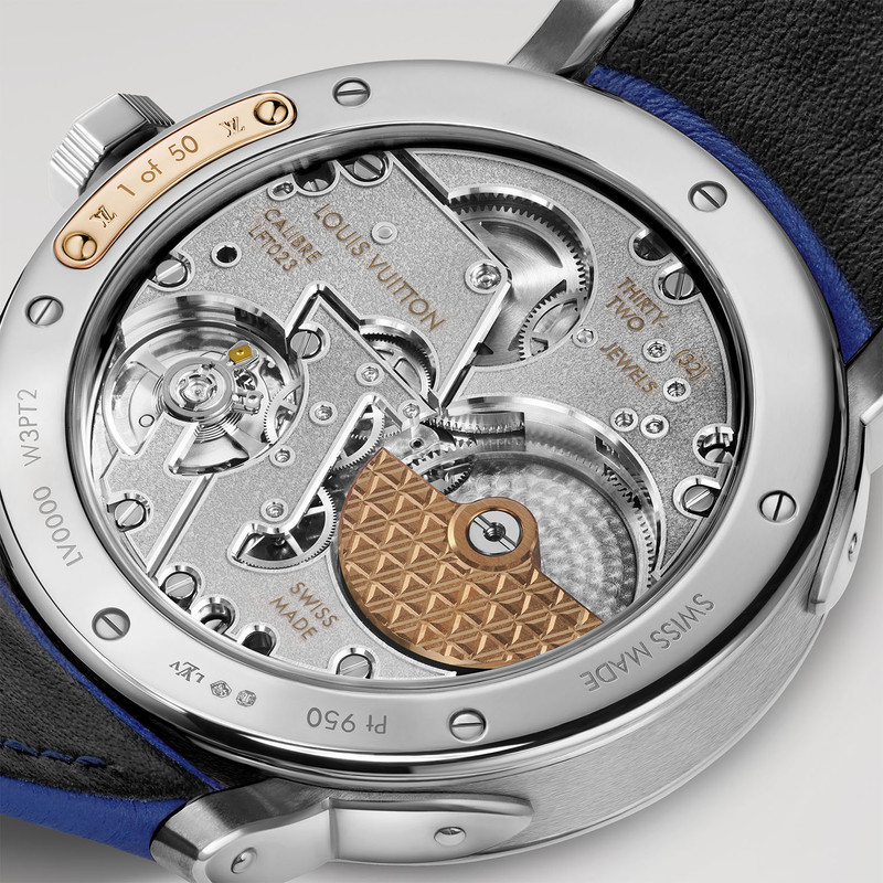 Louis-Vuitton-Escale-Platinum-Guilloche-and-Grand-Feu-Enamel-Dial-Blue-Limited-edtiion-W3PT21-6
