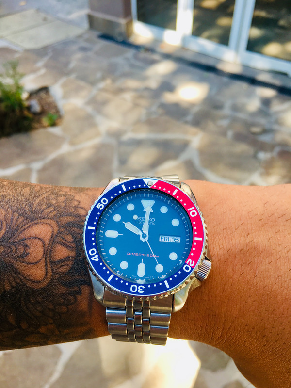 E3D8B34E-23B9-4C26-9CDC-0407CE197434