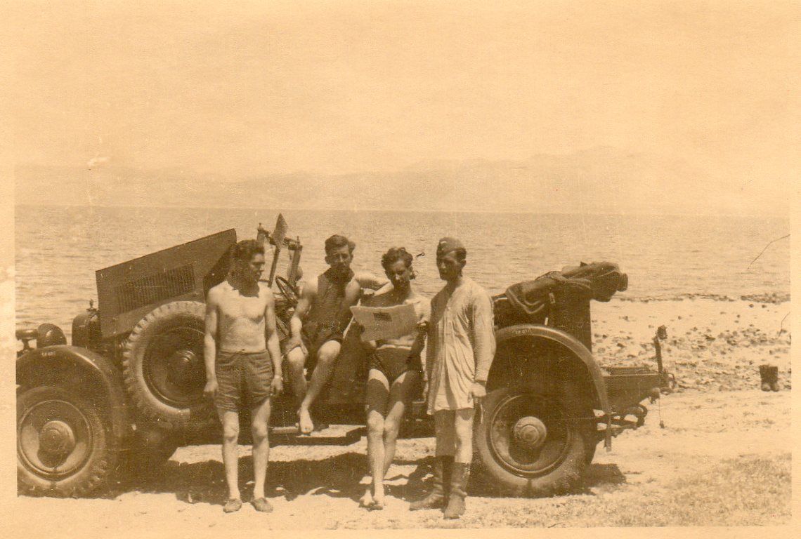 Fallschirmjäger Kübelwagen Stahlhelm Griechenlan