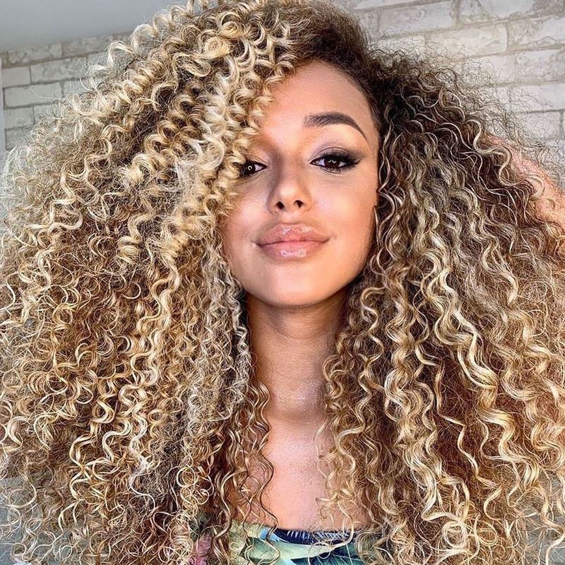 French Balayage: la tendenza capelli del 2021 French Balayage: la tendenza capelli del 2021