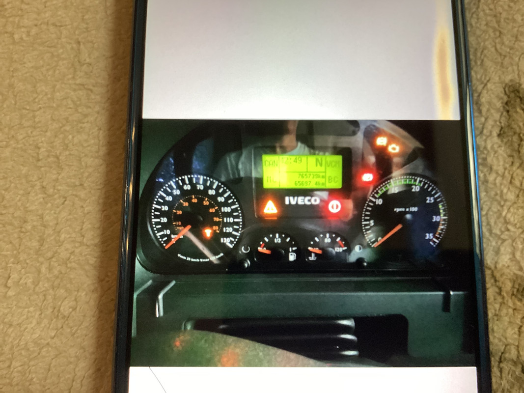 073CEE81-BC1A-4C74-B126-A08C9A47779A