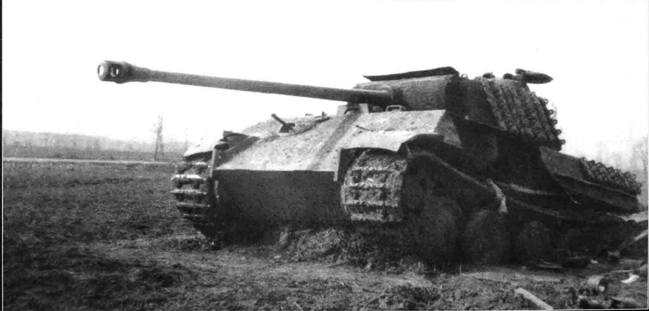 knocked out panther tank  (2)