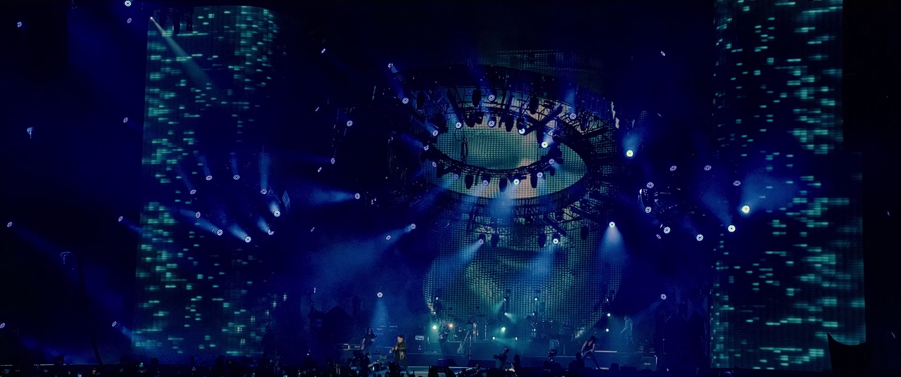 vlcsnap-2022-12-03-18h16m16s469