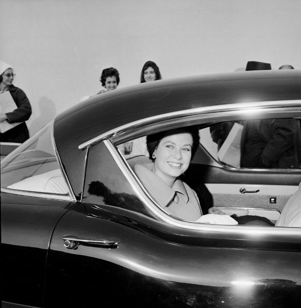 GraceKelly_mc71
