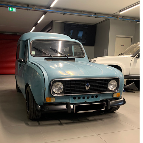 7EC8EC30-32A1-4AFE-B6FF-05910FDD478D