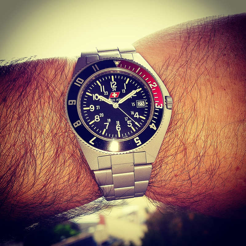 Victorinox Swiss Army HC-1126 (1)