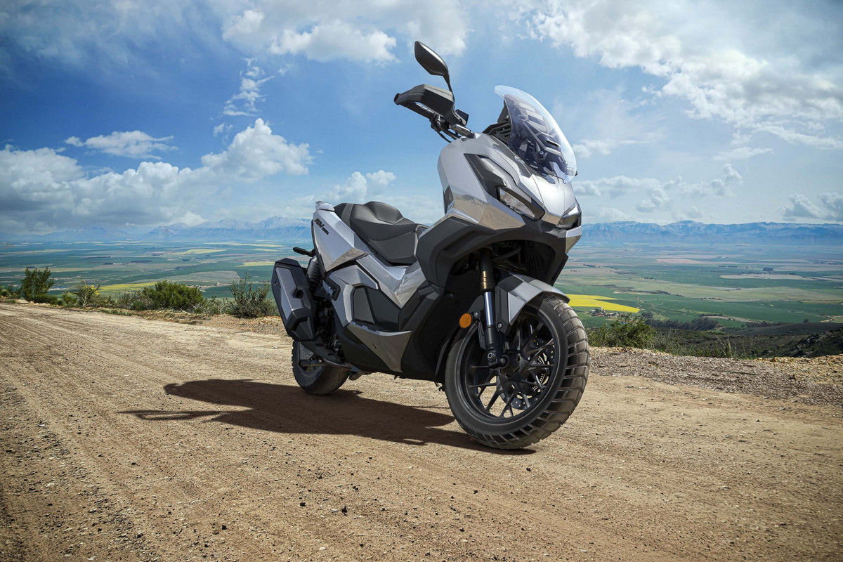 130 фото скутера Honda ADV350 Adventure 2022