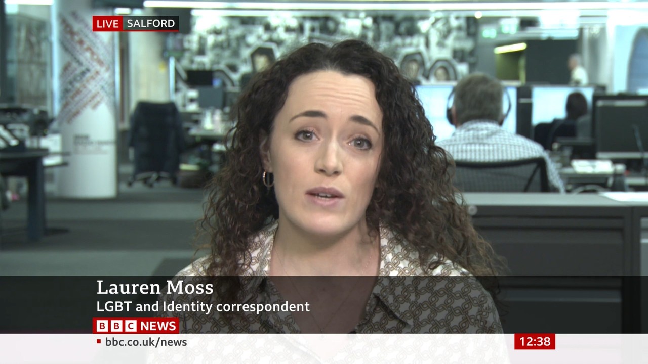 04.18 - 12.00.00 - BBC News. The latest news from the BBC. [S]..ts_snapshot_00.39.44.985