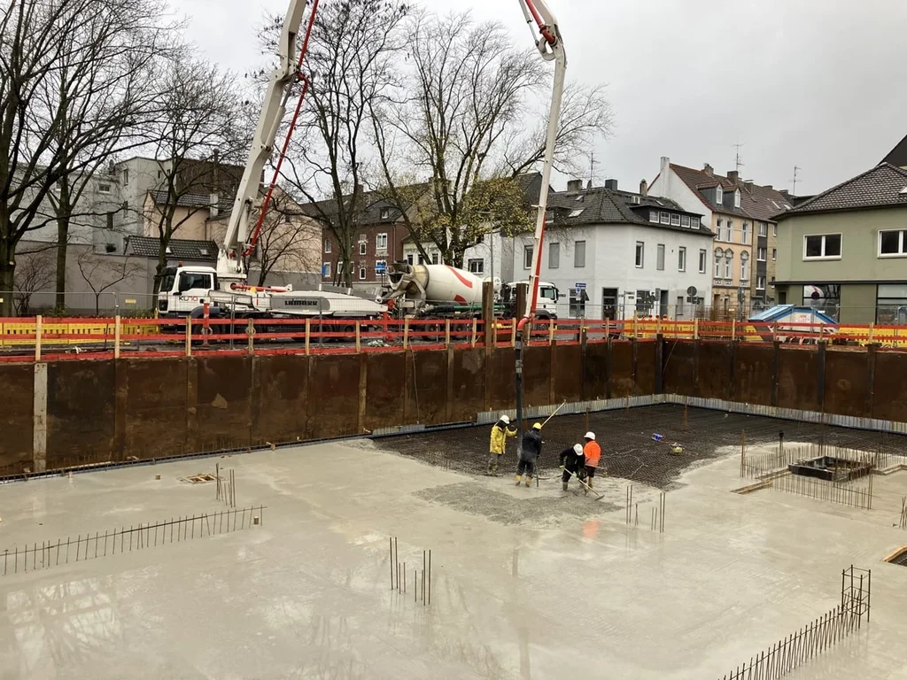 2023-12-11-Betonage-K-ster-Wohnungsbau-Duisburg-olivyo.webp