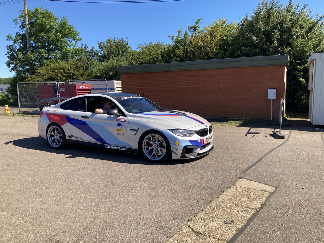 DFFE9044-6E79-46CB-ABFB-B5982B8767C6