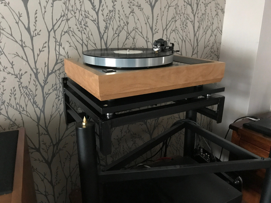 C5E37926-77FA-4B9E-987B-FF793FFF605E