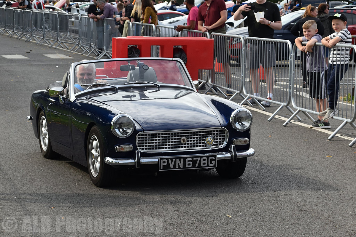 238569631_993360531477022_4453019887347378116_n