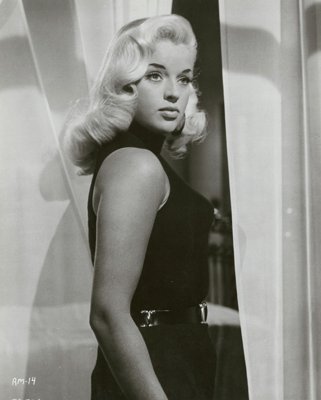 Diana_Dors_a74