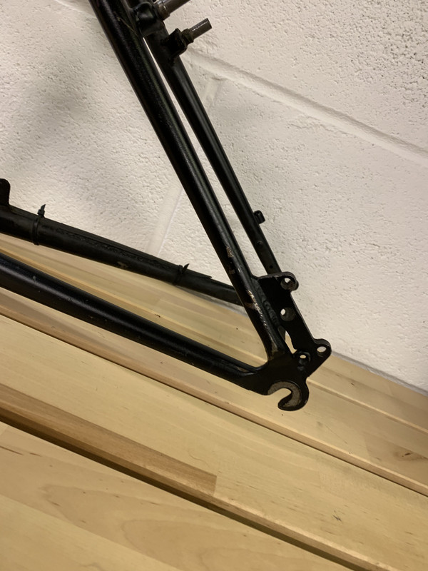 0513BE7E-6CD7-4711-B3A2-27730EB98D84