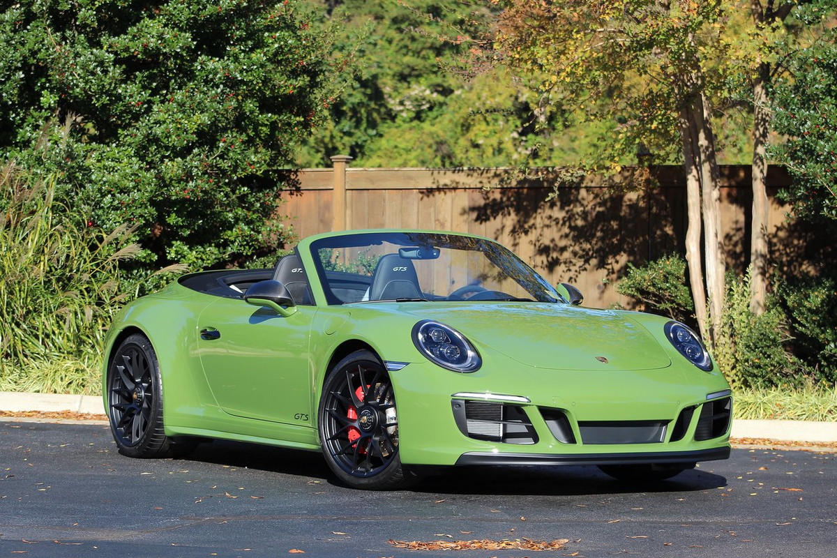 olive-green-991-gts.jpg