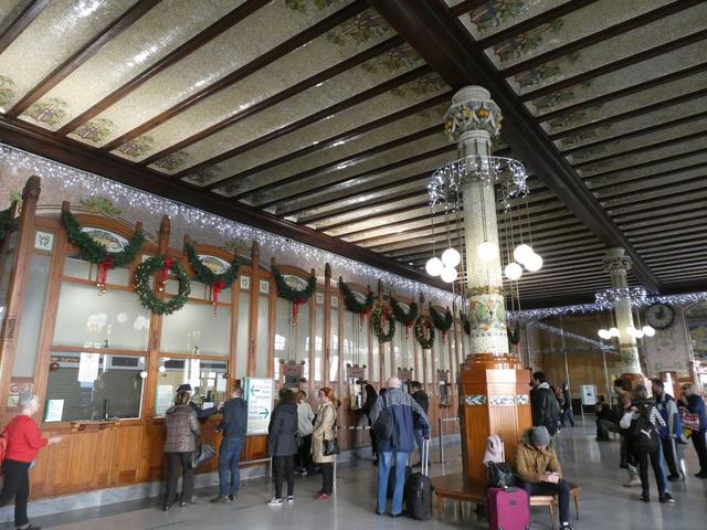 VALENCIA en un fin de semana - Blogs de España - Domingo 31/12: Centro de Valencia y Fin de Año en la Plaza del Ayuntamiento (18)