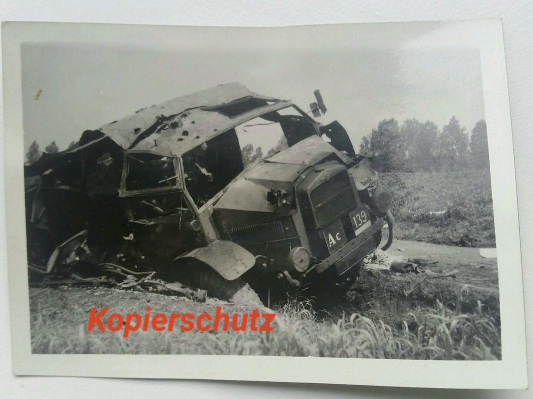 Orig.Foto Fahrzeug zerstört Jeep englischer Spw 