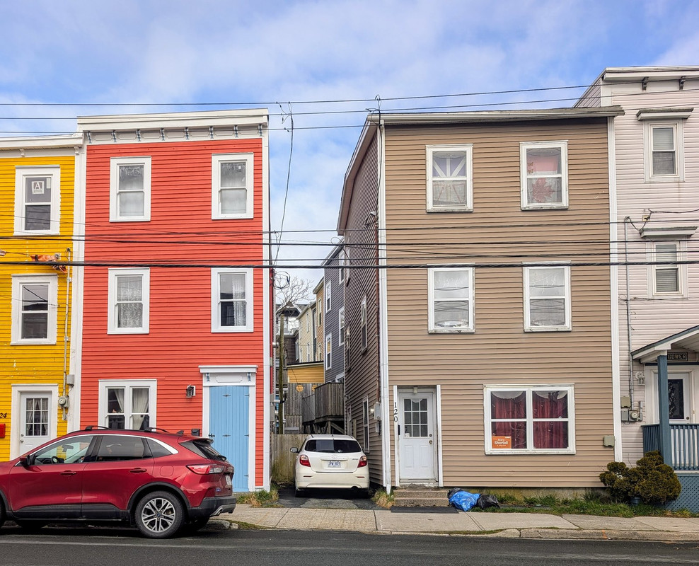 PXL_20250421_120333124.MP~2