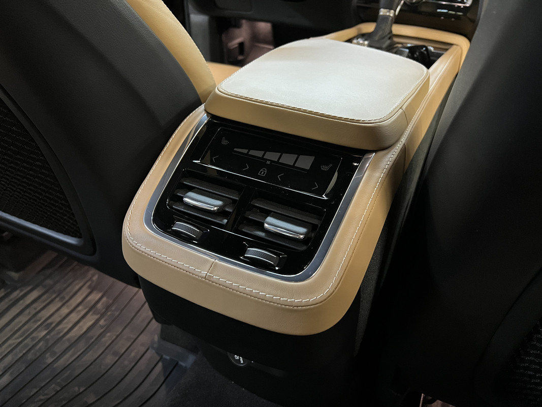 25 XC90, нави, 360, консоль, эйрбаг, рег и пр