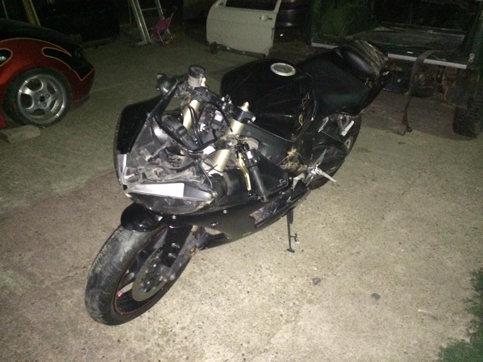 96CB9033-6017-426E-8AD5-E2882D8E6001